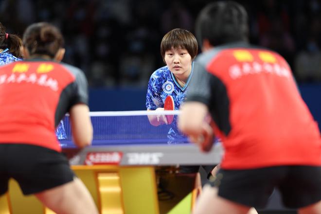 欧冠淘汰赛前瞻：巴萨客场挑战曼联,