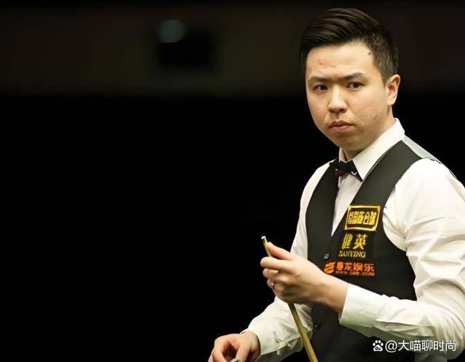 每体列足坛十大奇葩条款：博格坎普拒坐飞机；内马尔微笑条款