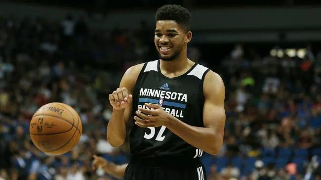 欧冠淘汰赛前瞻：拜仁主场迎战利物浦,