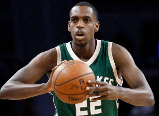 篮球火箭球队全员完成训练任务